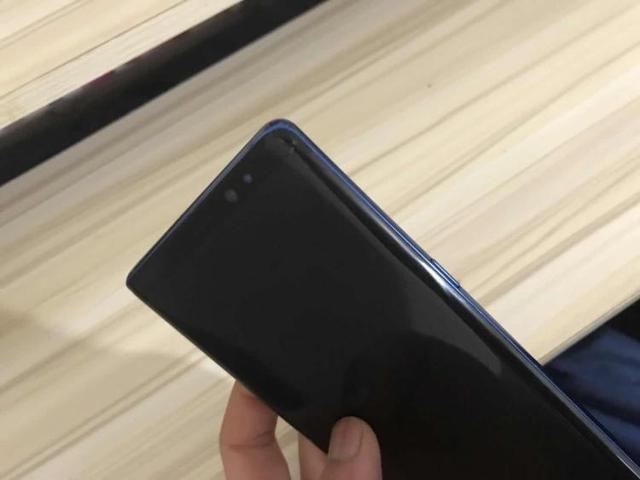依旧耐打，虹膜识别+骁龙835+6G，5300元三星Note8简评