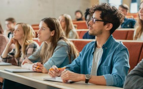 威海卫生学校(威海卫生学校2022年录取分数线)