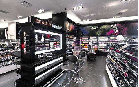 开家化妆品店怎么样，怎样成功开一家化妆品店呢