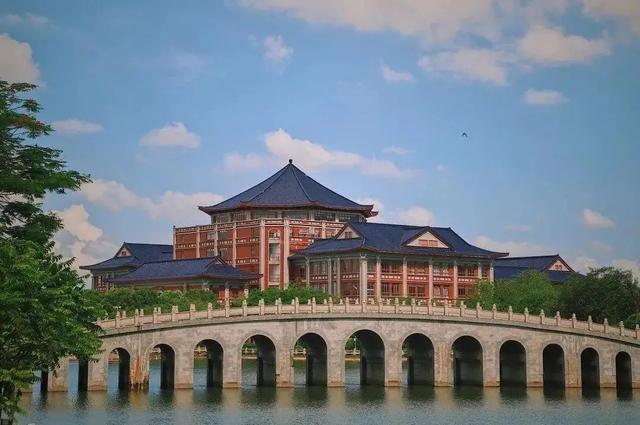 南方医科大学2022年高考全国各省份录取最低分数及最低位次