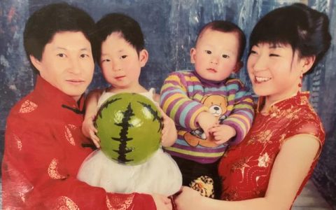 母亲寻子多年 儿子疑遭火车撞击身亡（母亲多年寻子结局悲伤）