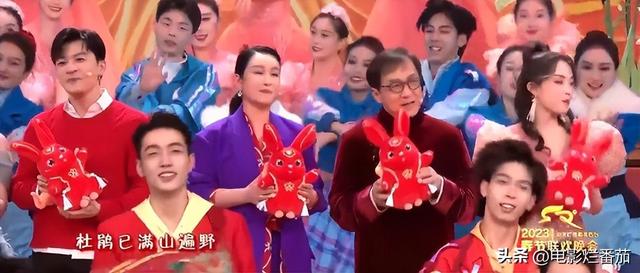 春晚收视率出炉，近24%创四年最高，王宝强、杨紫小品造收视高峰