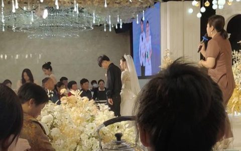 小么哥老婆的最新消息 幸福家庭的生活及其乐趣