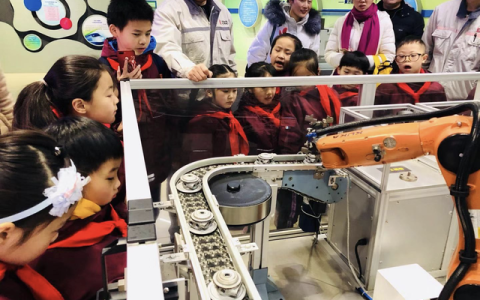 世贸香槟湖小学怎么样，维修工匠精神文章