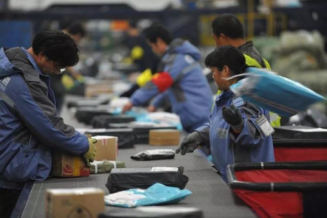 快递员将分为5个**，2019快递职业调查报告出炉｜一周大事