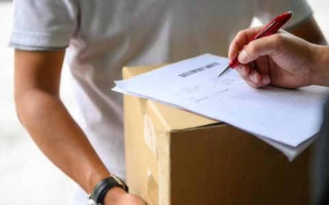 中铁快递待遇怎么样，中铁快递待遇怎么样知乎