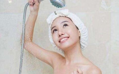 来月经洗澡会怎么样，为啥一洗澡就没例假了