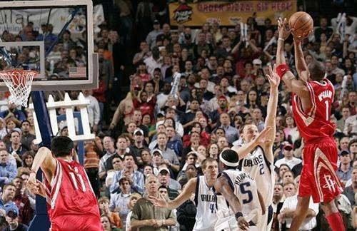 经典：2005年火箭VS小牛G2 姚麦延续火力 诺维斯基怒了！含录像