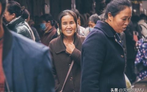 卖瓷砖店员工资怎么样，卖瓷砖店员工资怎么样啊