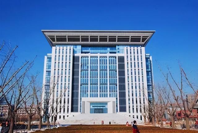 美翻了！大学之大，在大师，也在图书馆。河南高校图书馆大比拼