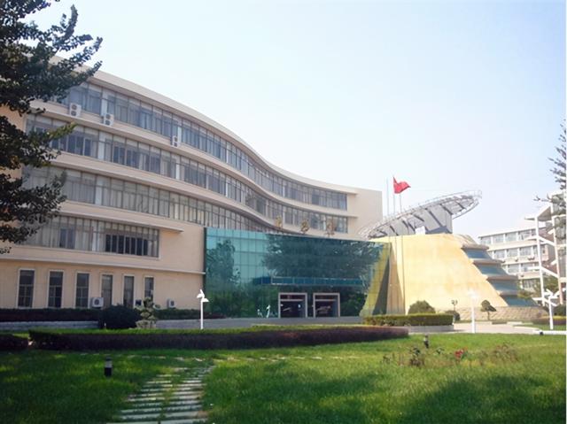 美翻了！大学之大，在大师，也在图书馆。河南高校图书馆大比拼