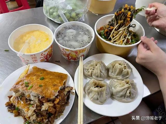 湖北人为啥爱用一次性碗筷来吃饭？看完懂了，网友：原来真不是懒