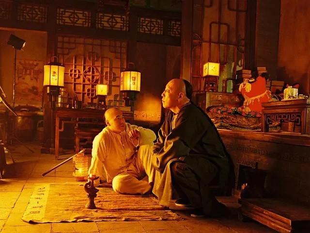 重温《乔家大院》：才懂50岁的曹月枝在洞房时服毒自尽的真实隐情