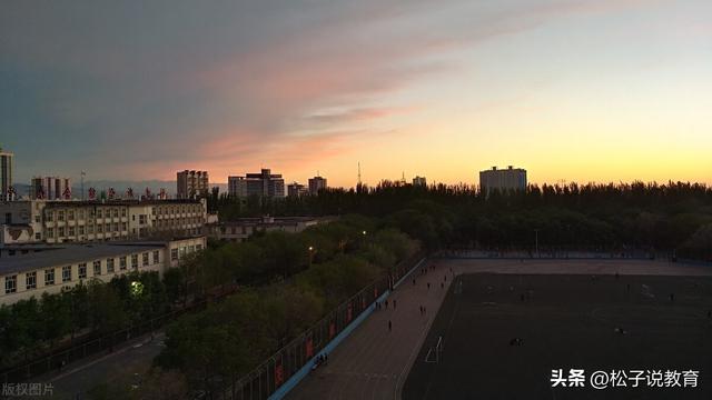 去石河子大学上学值吗？有人说是宝藏大学，性价比很高，是真的吗