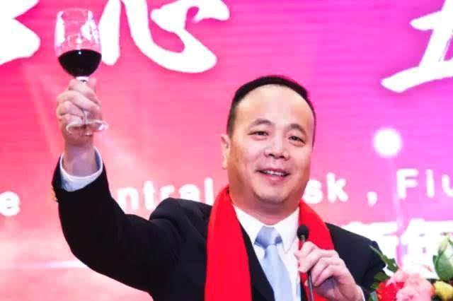 鸡排大王：靠买一块鸡排，一年营收达70亿