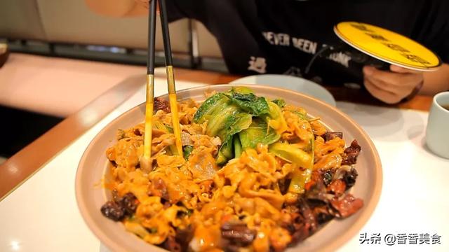 刚开业就登上美食热门榜，这家陕西小馆值得尝试吗？