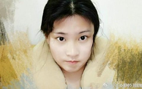 怎么样头发才能自然卷，头发硬且自然卷适合什么发型