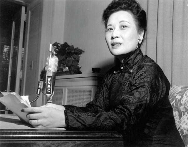 从蒋家太子到情报头子，蒋经国如何斗法毛人凤，掌控国民党大权？