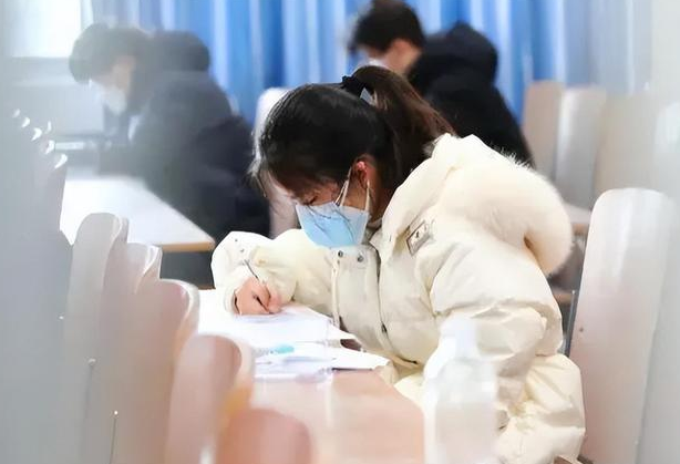 辽大一考研学生专业排名第2，却没进入复试，怀疑学校被“压分”