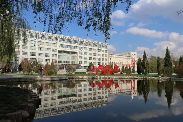 喀什大学与伊犁师范大学两所新疆公办本科院校分析对比