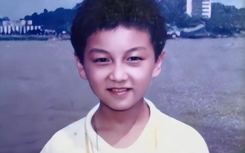 李易峰长的怎么样，李易峰长得怎么样