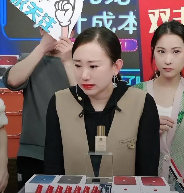 “不差钱”13年后，再看小沈阳丫蛋的境遇，他们差距一目了然