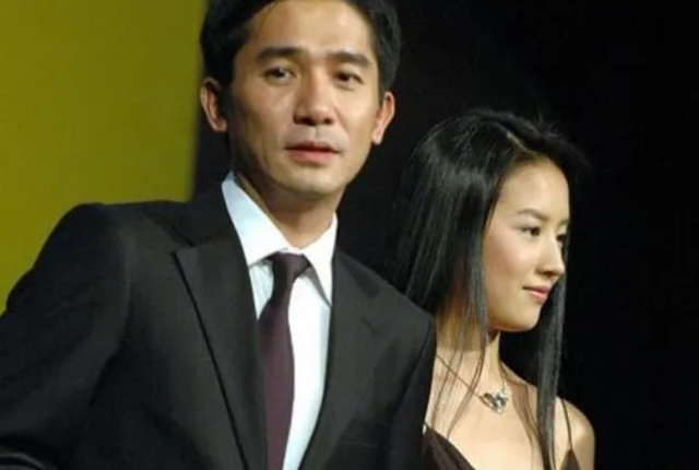 离婚9年后，再看董洁潘粤明的婚姻，毁掉董洁的不仅仅是出轨