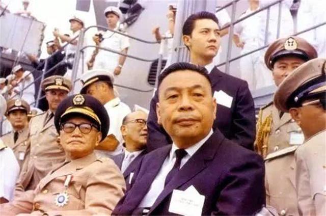 从蒋家太子到情报头子，蒋经国如何斗法毛人凤，掌控国民党大权？