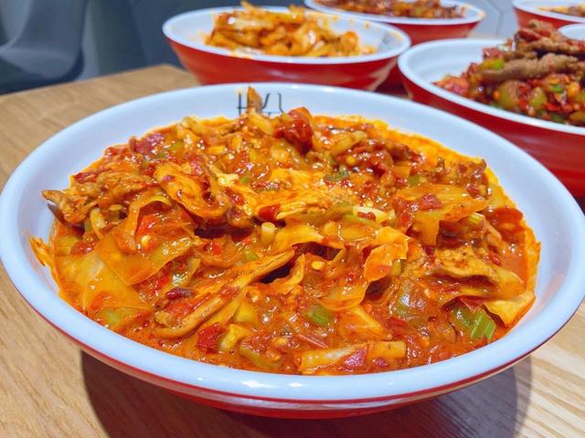 乌鲁木齐米粉合辑丨我好想你，爆辣鸡肉炒米粉