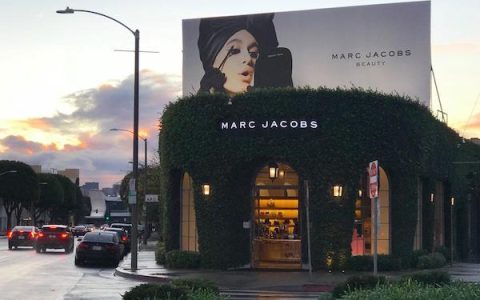 Marc Jacobs 官网购买品质保证的时尚服装配件