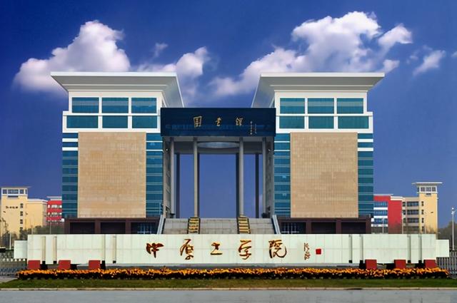 美翻了！大学之大，在大师，也在图书馆。河南高校图书馆大比拼
