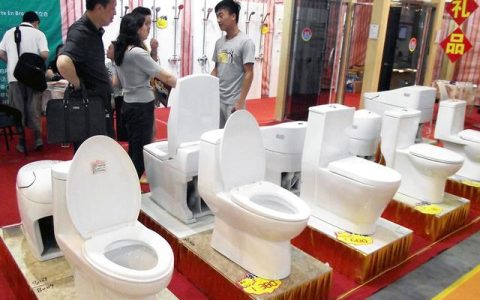 壁挂式马桶怎么样，壁挂式马桶，为什么很少人买？是买不起，还是不好用？来听听实话