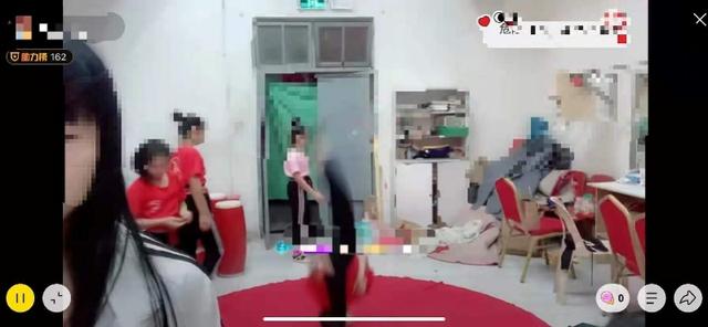 12款App测评：15岁主播深夜出镜、网红儿童炒作不休