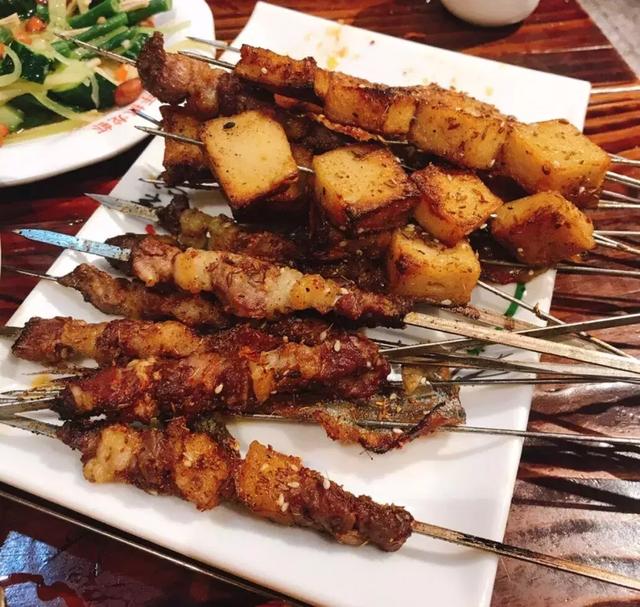 保定吃海鲜烧烤当属这家餐厅！20年历史不是瞎说的