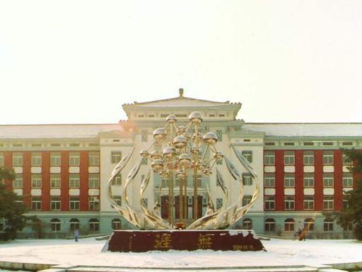 辽宁省内知名高校，沈阳农业大学和沈阳药科大学