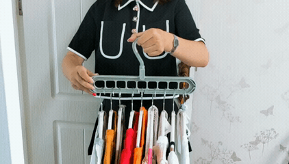 衣架中的“劳斯莱斯”！1个可以收纳9件衣服，增加80%的衣柜空间
