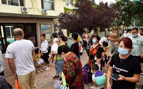 教育部取消9月1日入学 带来的影响与反应