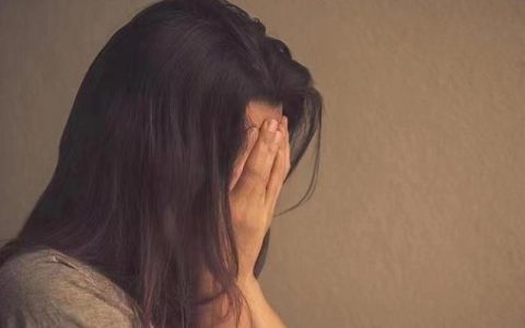今晚家里没人叫大声点（家里只有我一个人喊叫）