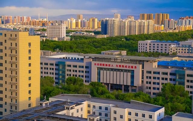 新疆大学和石河子大学怎么样？近年内地报考的考生，在逐年增多