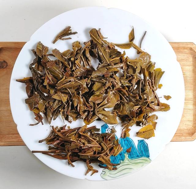 新特沱新配方？下关2023特级沱茶评测，布朗易武能否给特沱加持？