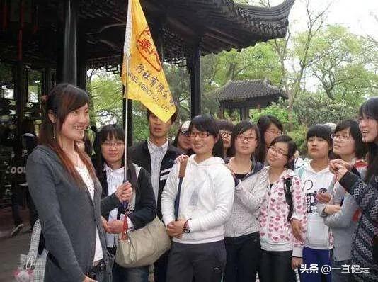 不看薪资做导游，周游世界也谋生