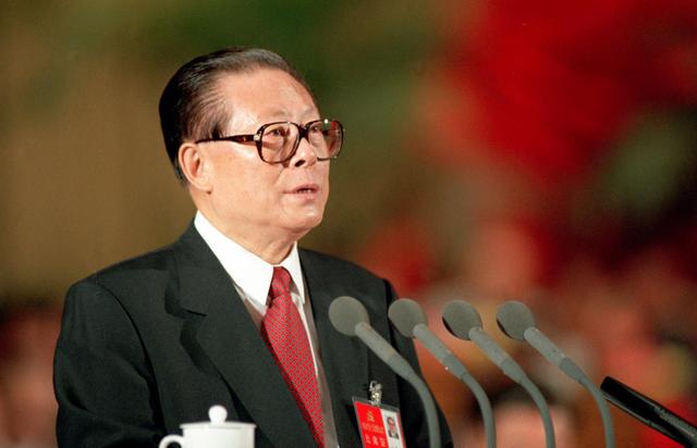 1999年中国大使馆被美军轰炸，江泽民内部讲话：中国人要卧薪尝胆