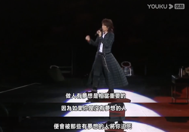华语喜剧新冠军横空出世，当了十年票房毒药，终于和周星驰打平手
