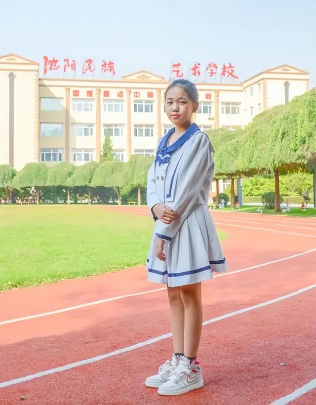 沈阳民族艺术学校2022级新生“姜昆奖学金”获得者风采展示