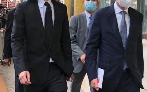 李嘉欣老公个人简历 深入了解他的职业发展历程
