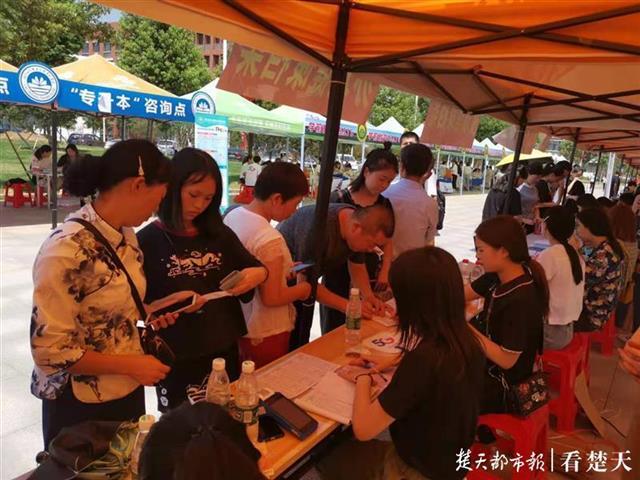 男生最稀罕高校开学了，学前教育专业逐渐受男生欢迎