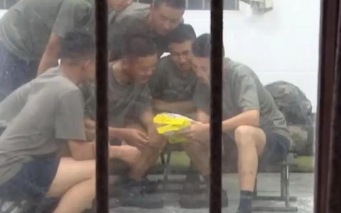 江西鄱阳中学(江西鄱阳中学附近的小学)