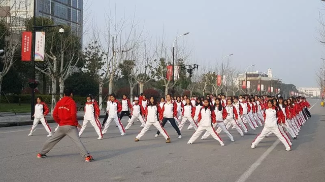 招生 | 针灸推拿学院、中医学专业（5+3一体化针灸推拿英语方向）、针灸推拿学专业介绍
