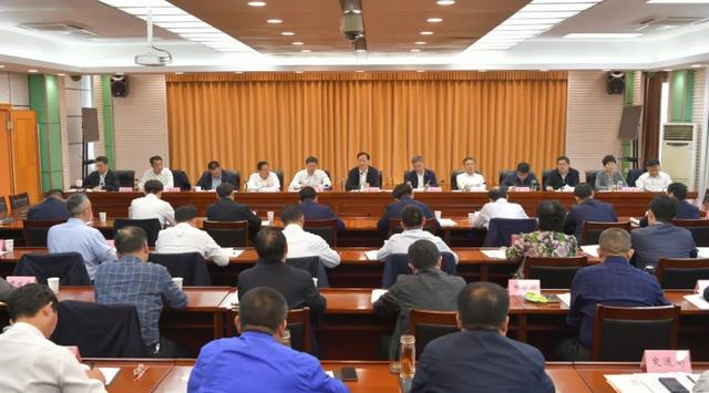 全市重点项目及生态环境保护“季观摩”和推进会举行