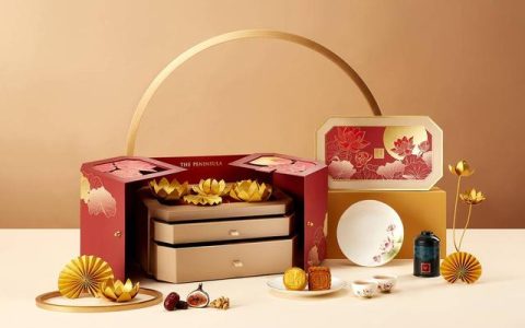 京式月饼特点（秋日京式月饼美味礼盒）